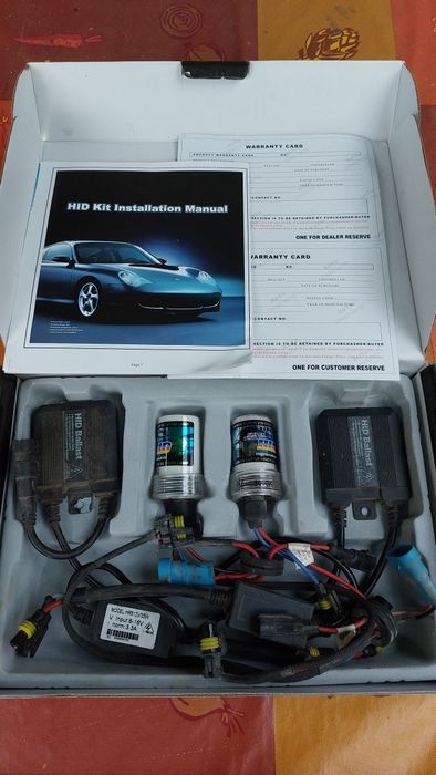 De vânzare set bec xenon.