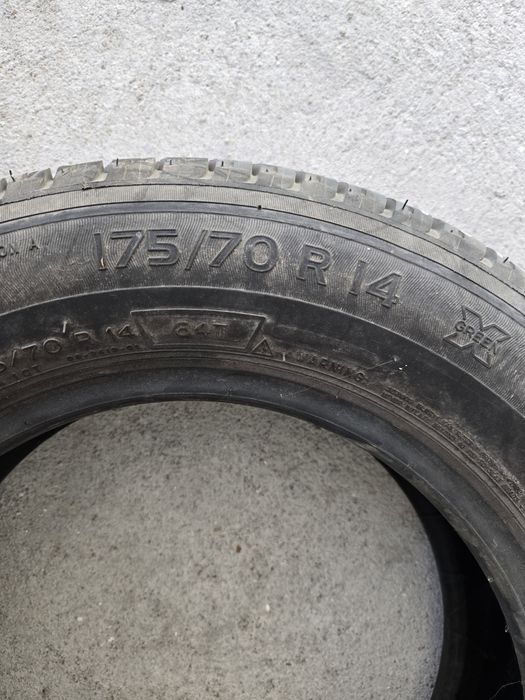 1 бр. Гума 165.70.14 MICHELIN