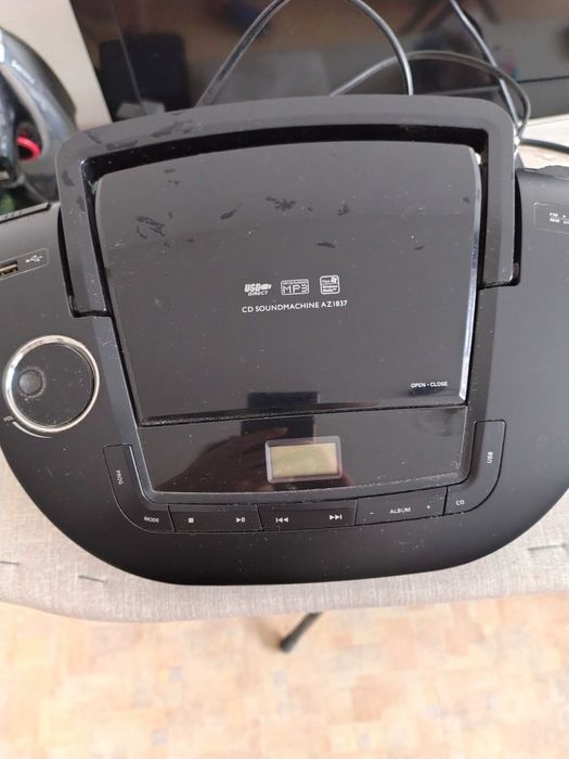 Мини-центр, магнитола Phillips