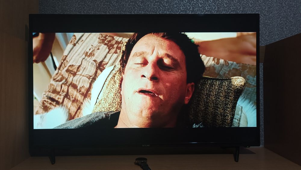 Продам телевизор "skyline "