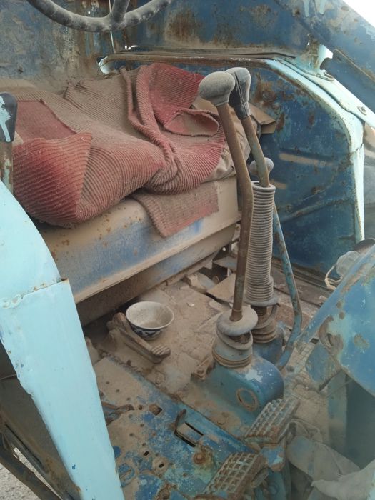 Тирактор сотилади