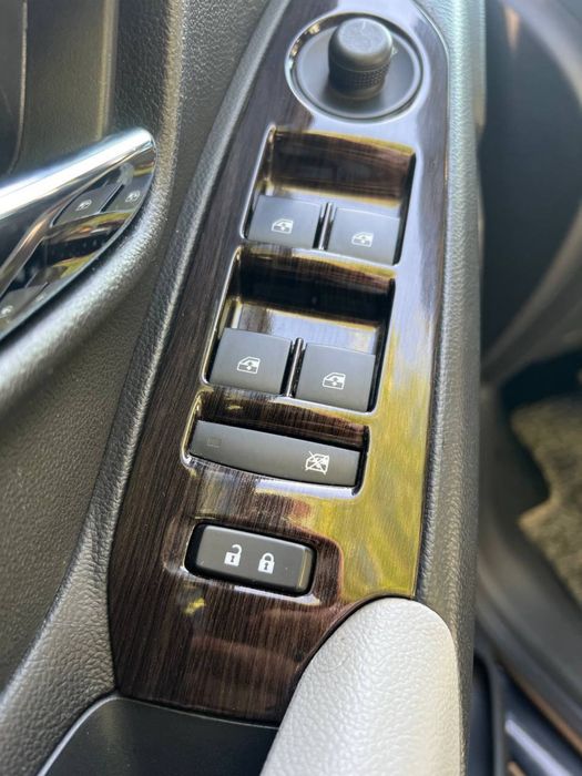 “Tracker_1 Primer rangi qora sotuvda