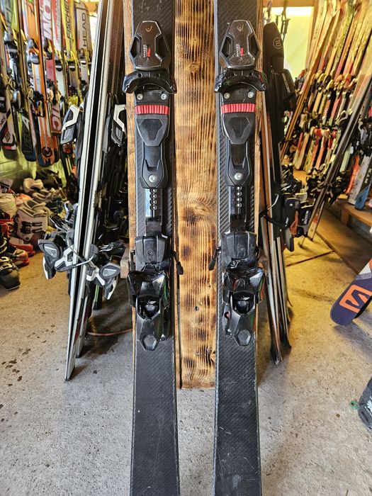 Schiuri head cu dedicație audi