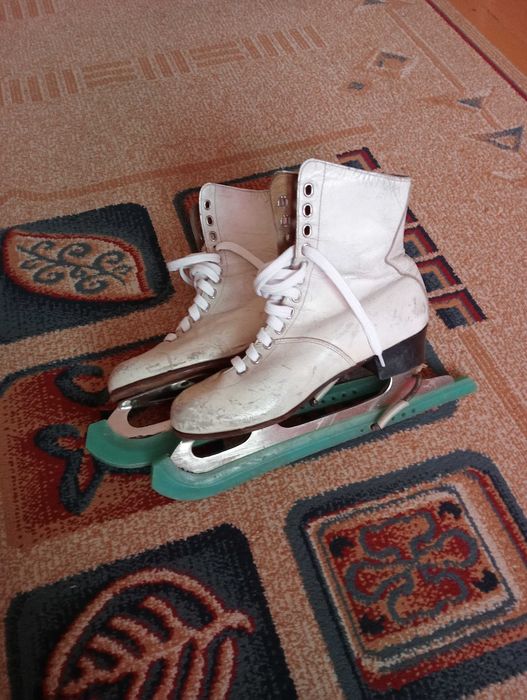Продам коньки, СССР, 38 размер