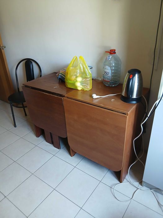 Шкафы и тумбы деревянные