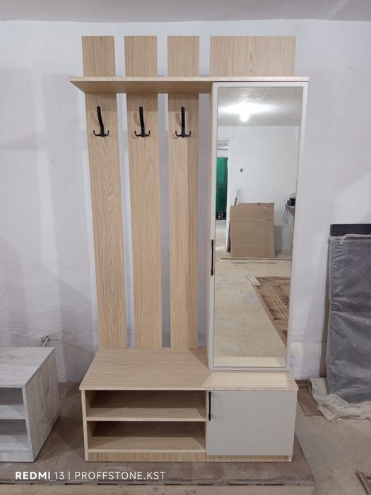 Прихожие готовые и на заказ