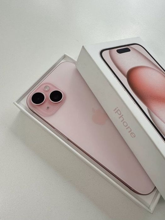 Телефон iphone 15