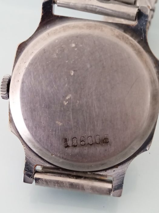 Руски ръчен мъжки механичен часовник ЗИМ