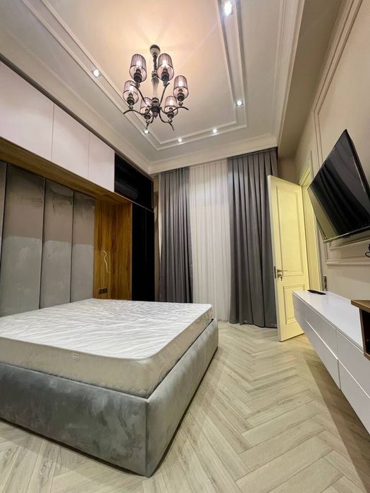 Продается Коттеджный дом на метро Минор, Алайский