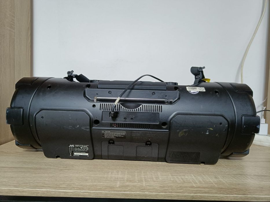 Boombox JVC cu Bluetooth