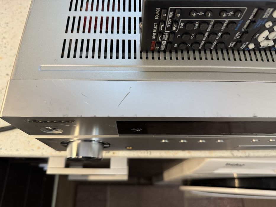 Pioneer VSX-819 resiver