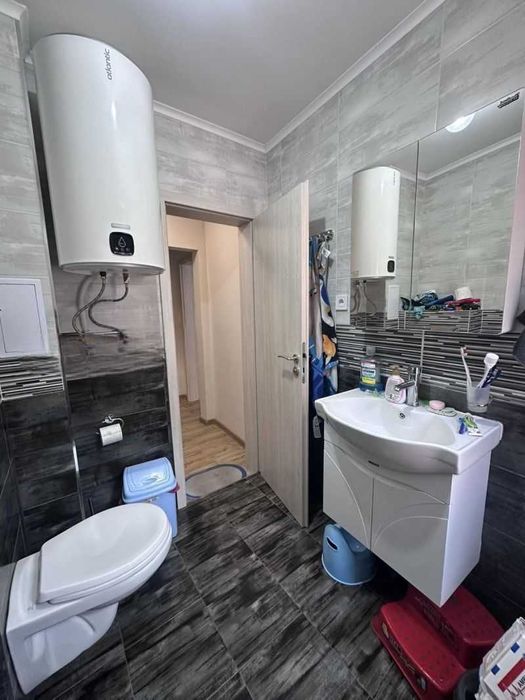Продава се Тристаен апартамент в Пловдив, Тракия - 103 кв.м за 931 €/кв.м - Снимка #4