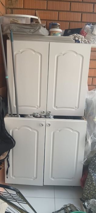 Продам шкафы кухонные