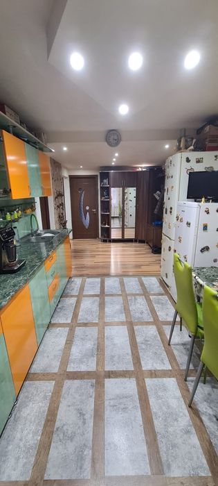 Vand ap.3 camere Petrosani Nord