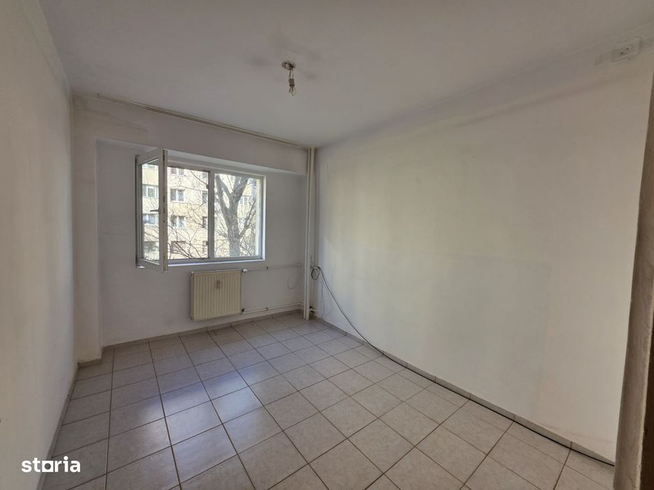 3 camere Bvd Chisinau | Bloc 1986  | anvelopat