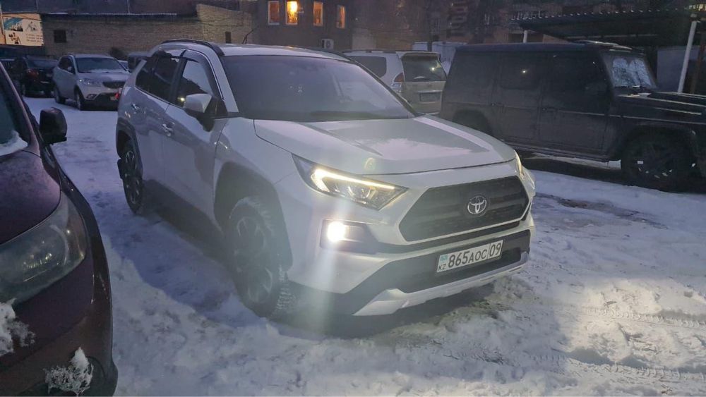 Продам Toyota RAV 4