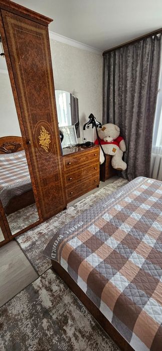 Срочно продам спальный гарнитур