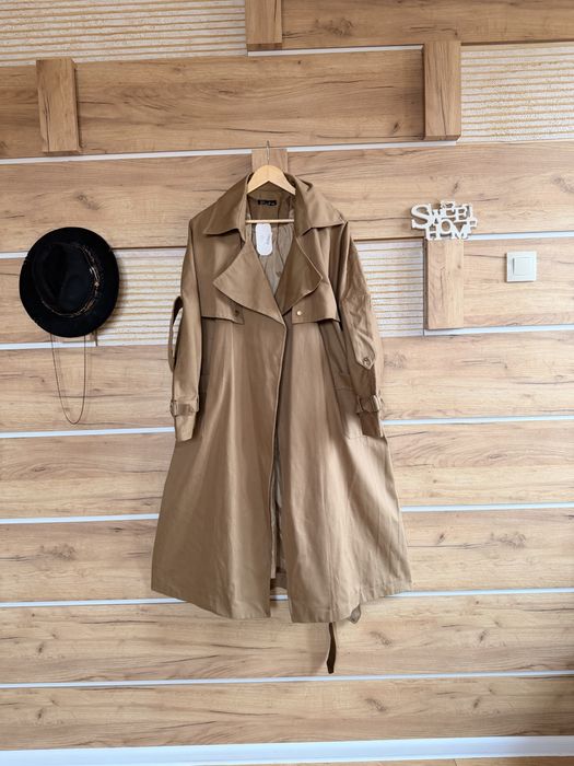 Разкошен суперактуален oversize пролетен тренч