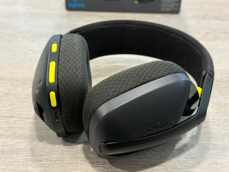 Слушалки Logitech G435