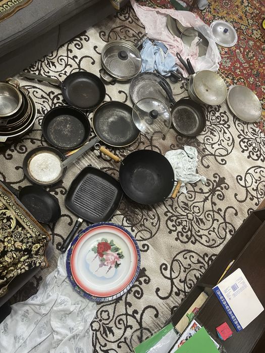 Продаются старые сковородки