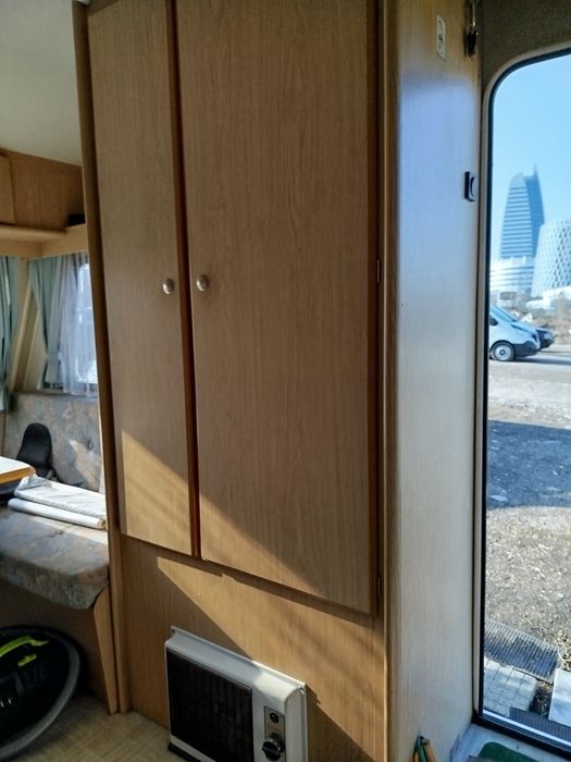 Продавам Каравана  Шато