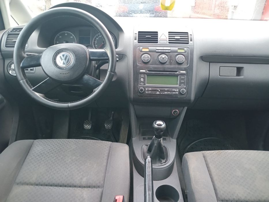 VOLKSWAGEN Touran 2004 — imagine 5