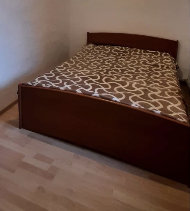 Продам кровать 2х-спальнию