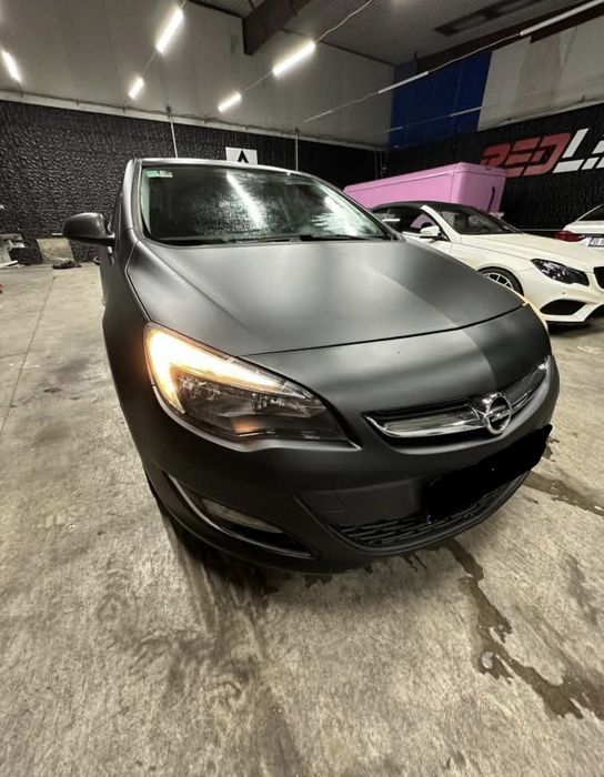 Opel Astra J Hatchback