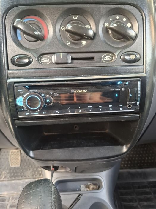 Pioneer 5250 BT sotiladi