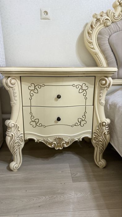 Спальный гарнитур