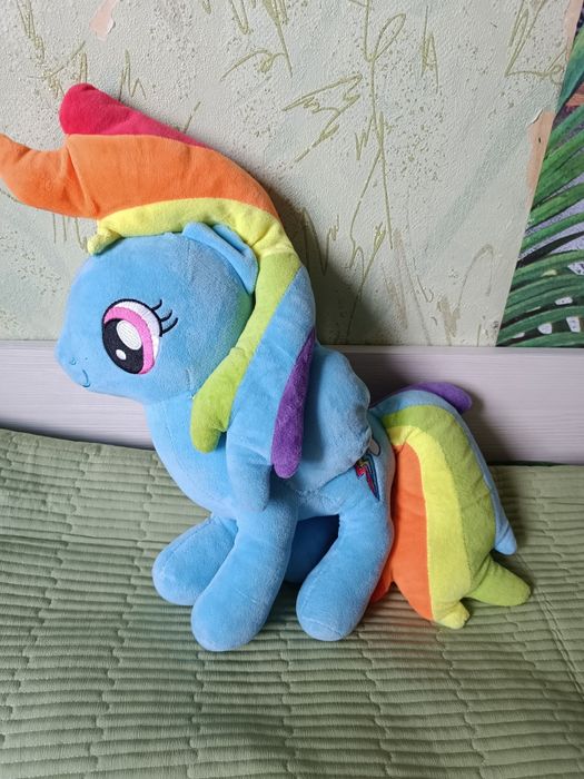 Продается мягкая игрушка пони радуга