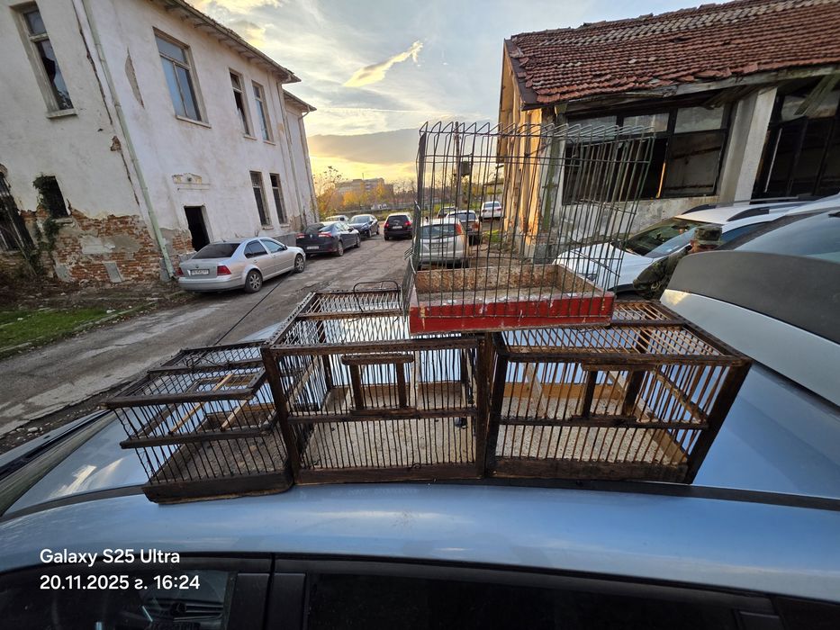 Клетка за пойни птици