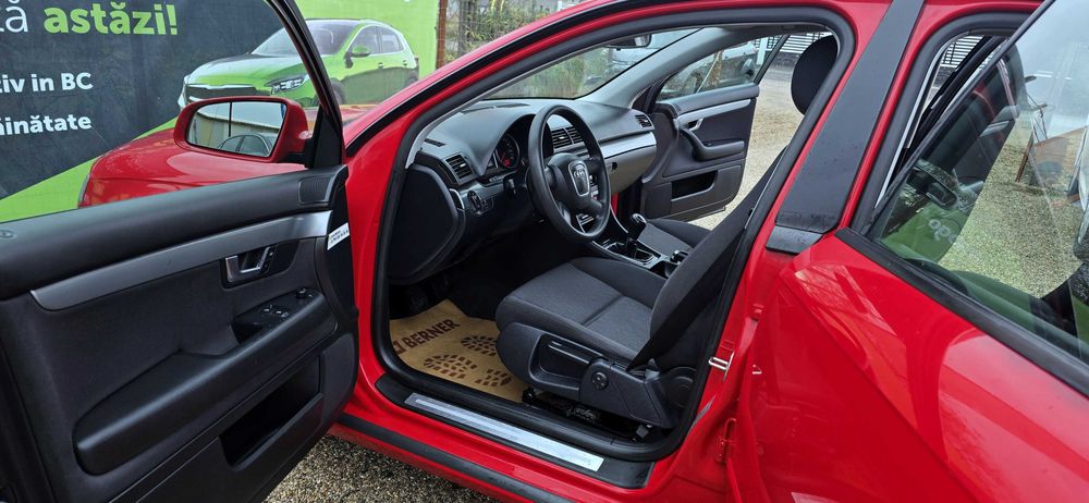 RATE CASH Audi A4 benzina 1600 cm3 motor simplu clima