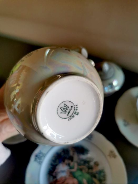 Антикварен порцеланов колекционерски сет сервиз чинийки чашки каничка