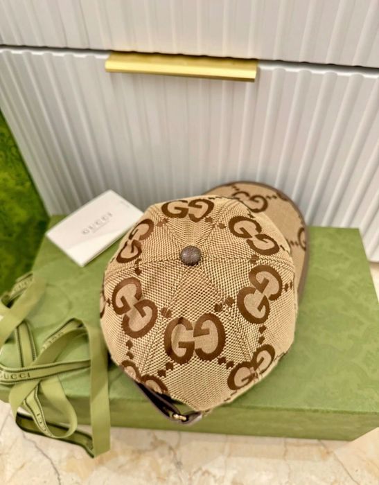 Sapca originala Gucci bej GG canvas noua cu factura