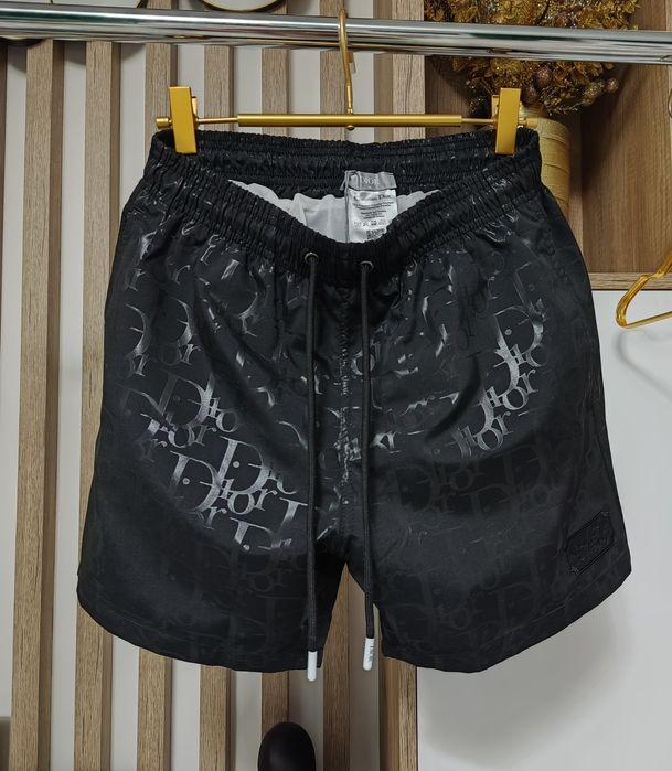 Bermude barbati Di..Model cu efect . Calitate top.Toate marimile disponibile