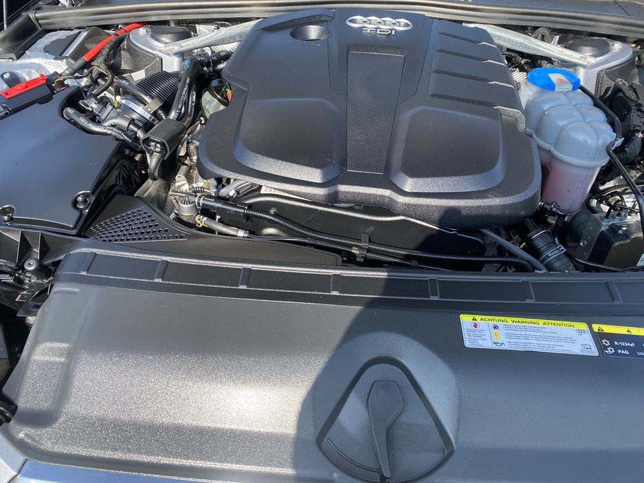 Compresor climă Audi A4 B9 2.0 TDI 150 cp