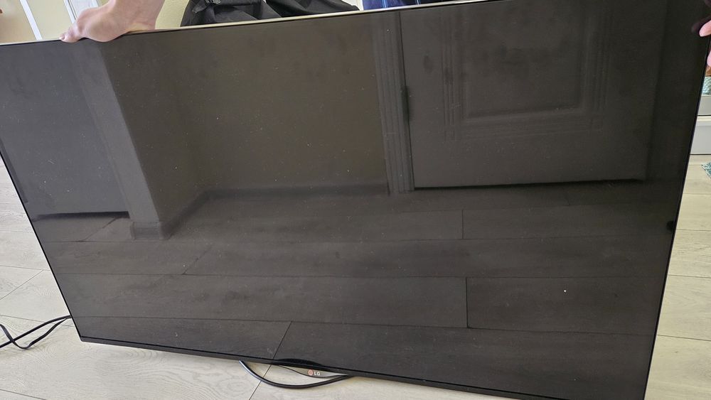 продам телевизор LG