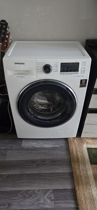 Продам стиральную машинку Samsung WW80K42E01WDLD