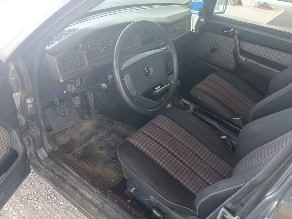 Срочно продам mercedes benz 190