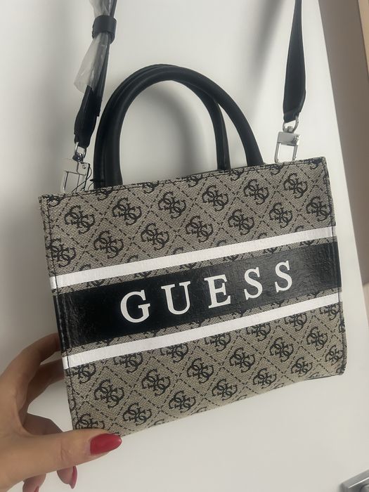 Нова дамска чанта