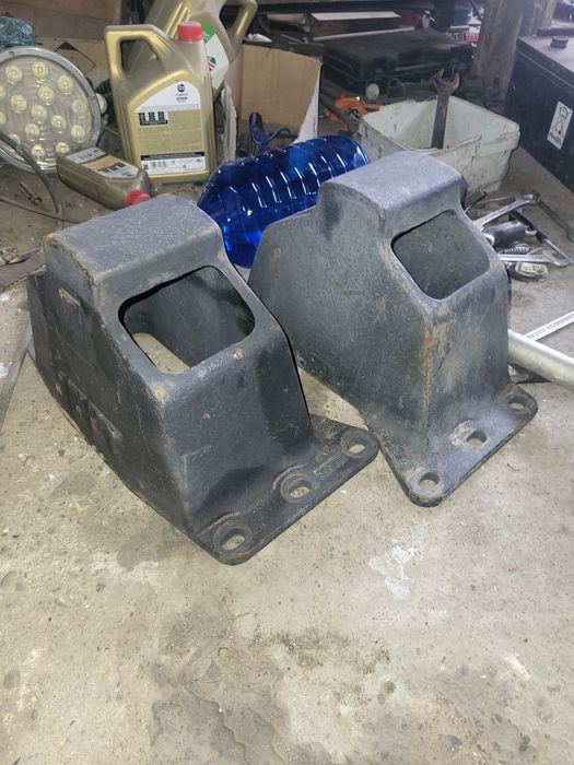 Vând înălțătoare cupla Jost. 30 cm