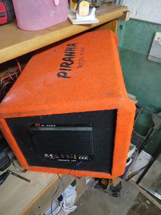 Сабвуфер почти новый