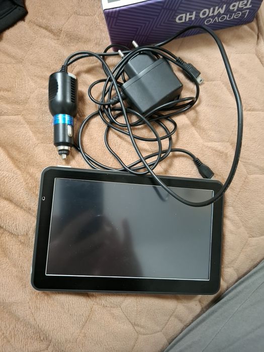 Vand telefoane mobile