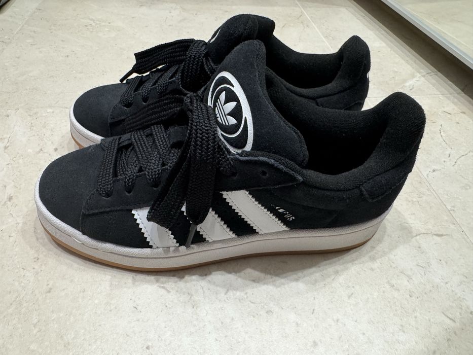 Обувки на Adidas CAMPIS нови