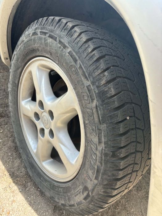 Toyota RAV4 2.0 D4D – На части или цяла