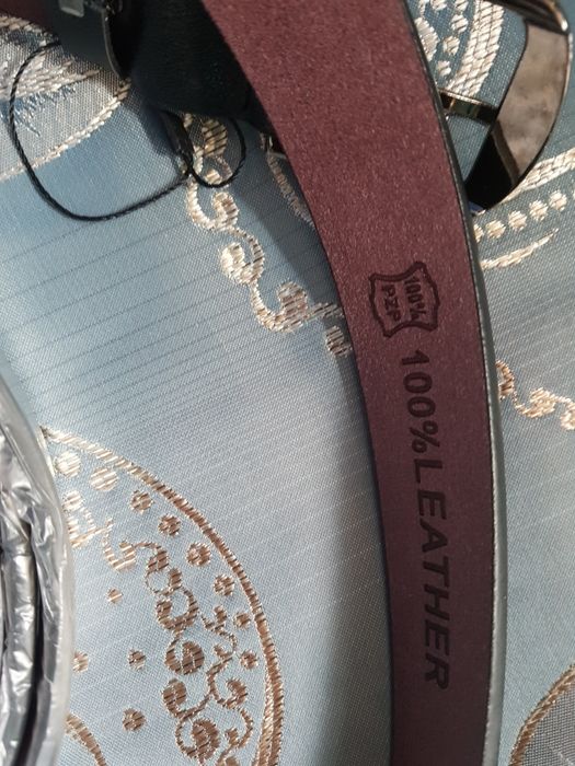 Curea de piele  mărime foarte mare 150cm luntime, 3,5cm.latime