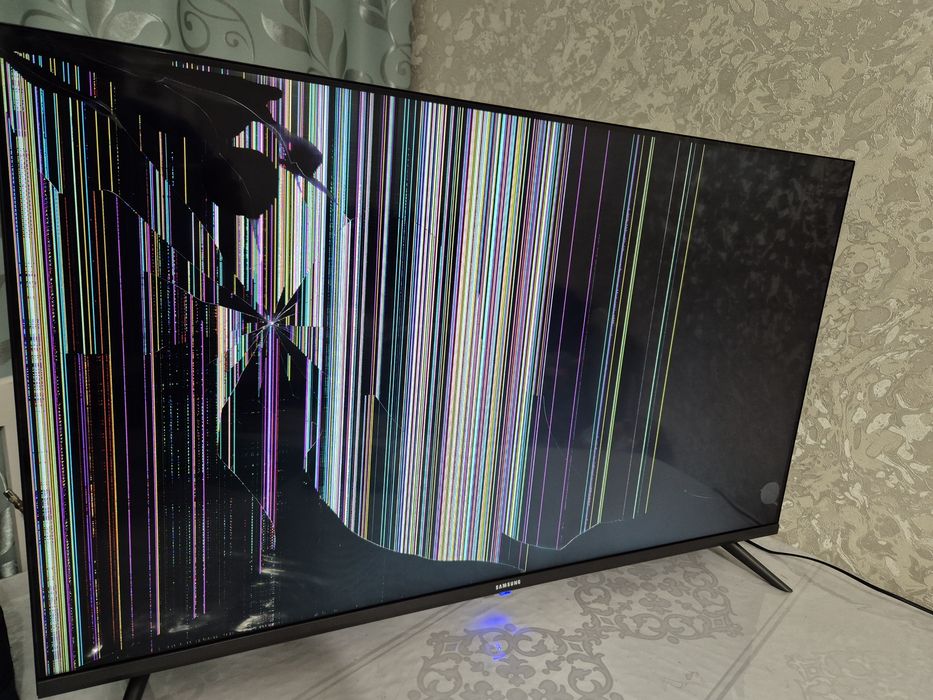 Телевизор на запчасти 43 диагональ