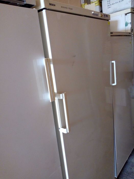 Вертикален фризер AEG OKO_ARKTIS.miele.liebherr.bosch