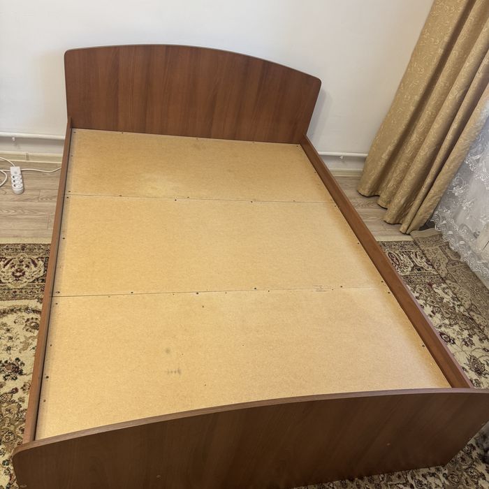 Двух спальная кровать 160/200